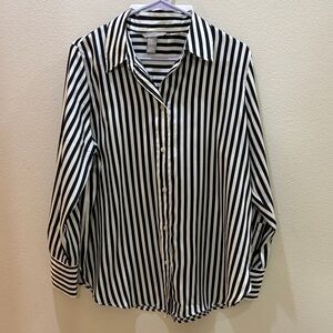 H&M Black and White Striped Button-Up Shirt